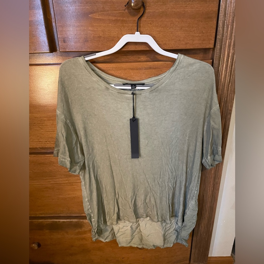 Brand new short sleeve top!